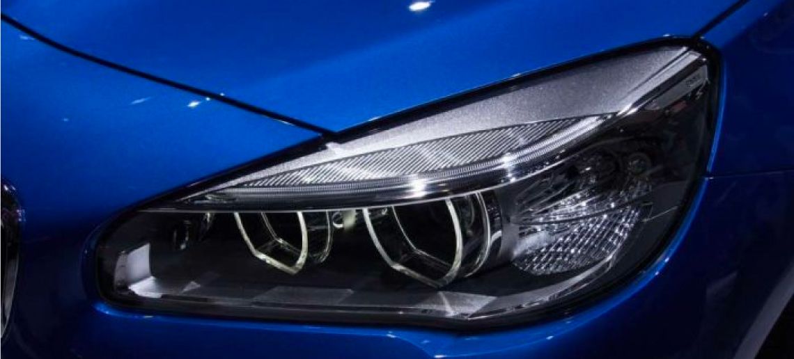 foggy-car-headlights